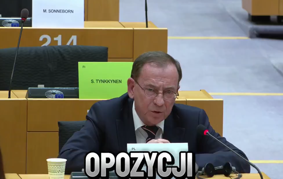 W punkt! Kamiński w PE: To kompromituje Unię Europejską