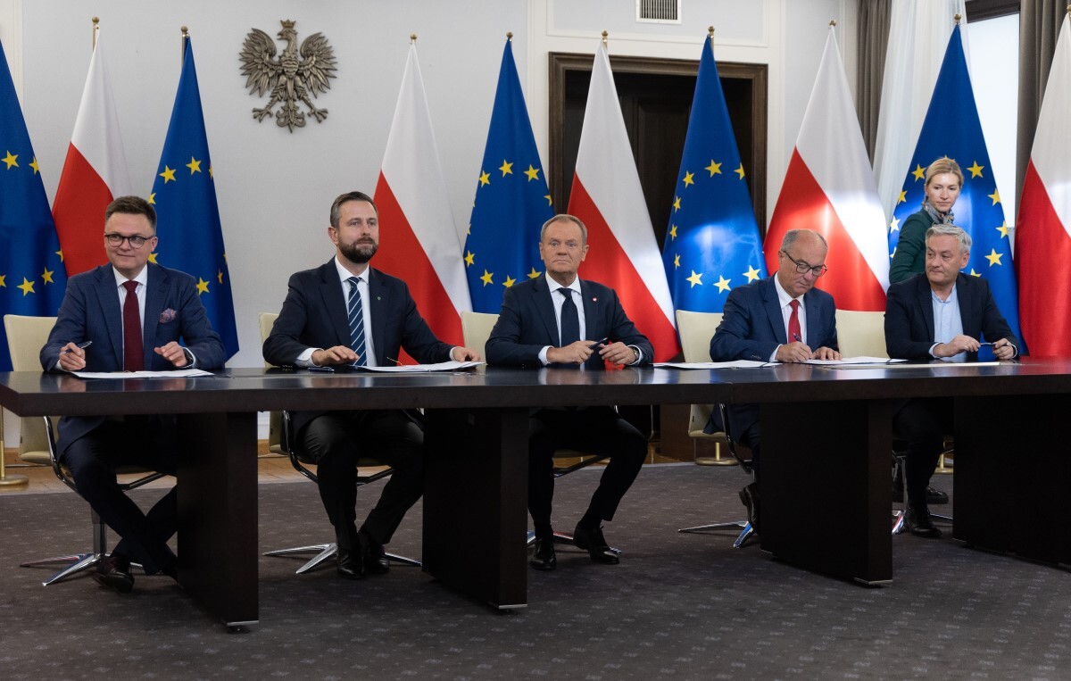 Hołownia and Czarzasty were expected  to join the government together?