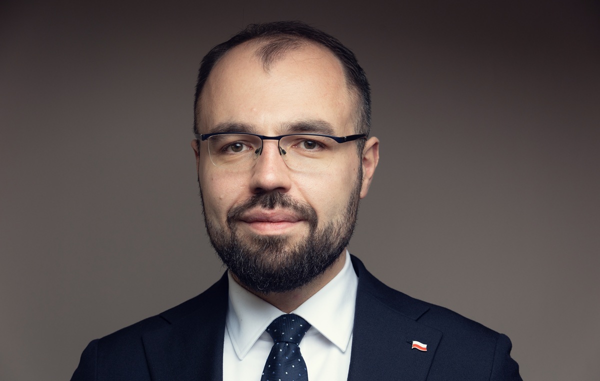 OUR INTERVIEW. Szczucki: PO is leading us towards civilian  war