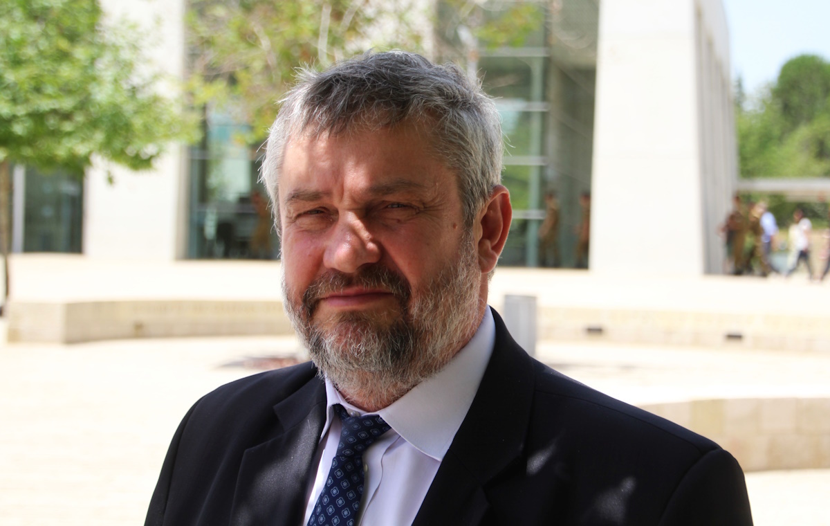 Wiatraki 500 m od domu? Ardanowski: To ordynarny szantaż