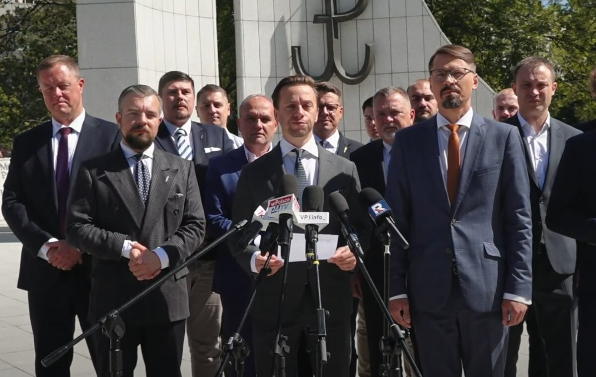 Konfederacja wzywa Siemoniaka do dymisji. Milczy o granicy!