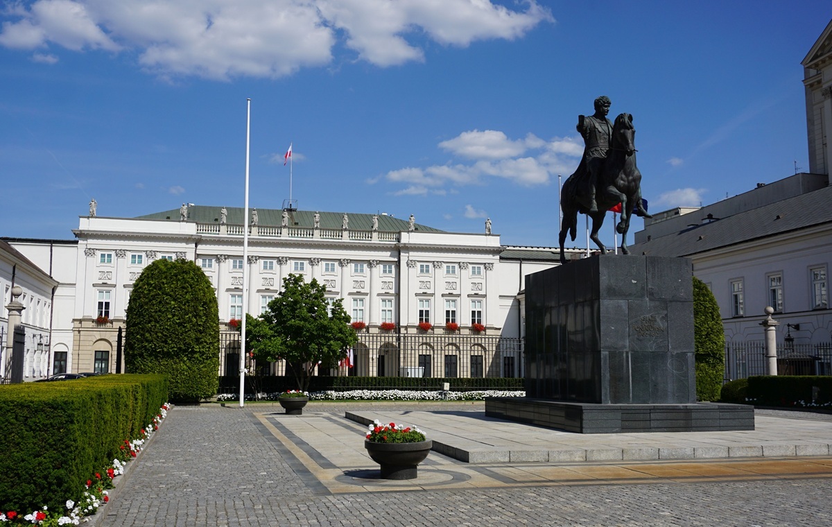 SONDAY. We know the motives of Poles voting in the elections!