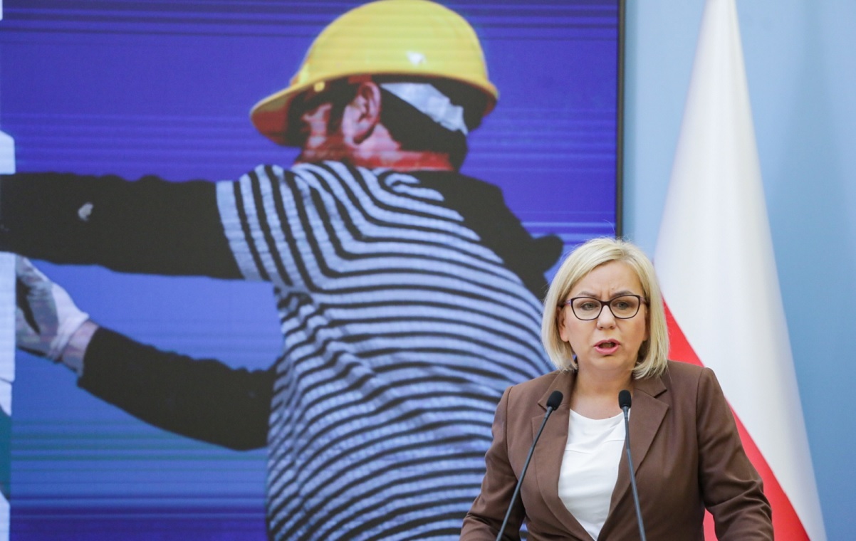 Hennig-Kloska szantażuje prezydenta ws. "Lex Wiatrak"