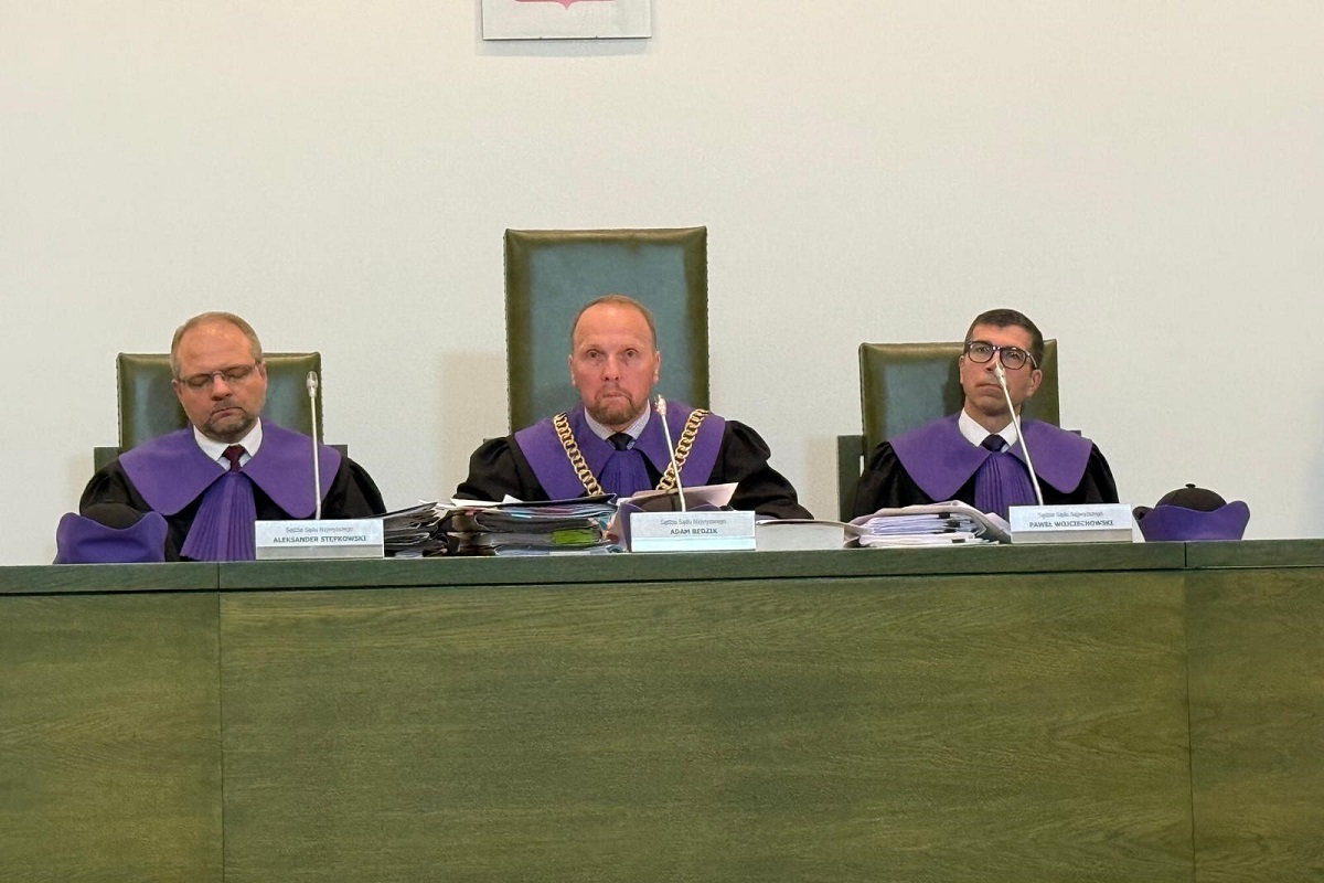 SN public meetings! Outside 2  demonstrations!