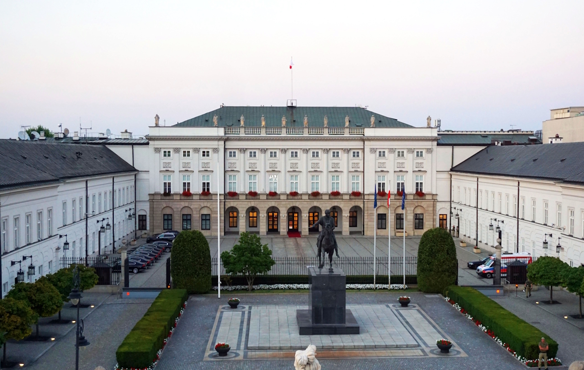 What model of government? 12 features of the presidential system