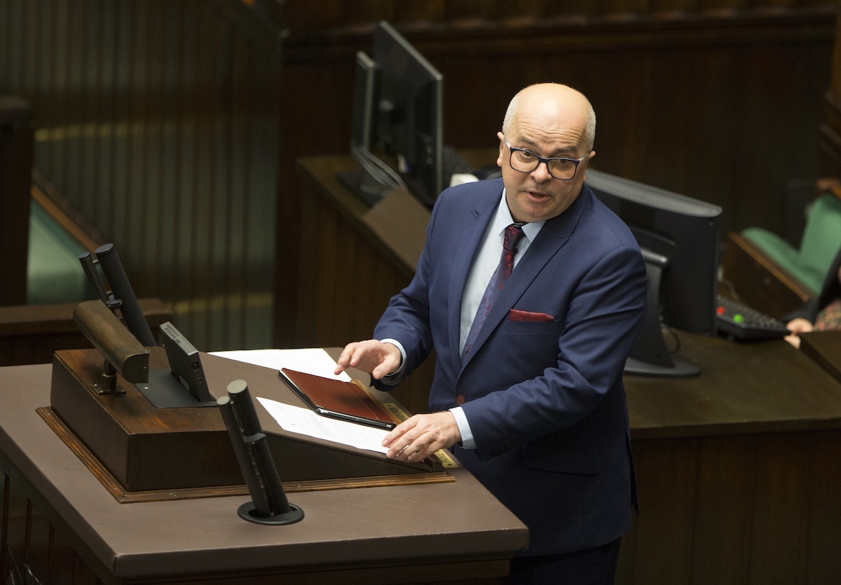 Suspended Zimoch hits back at Hołownia