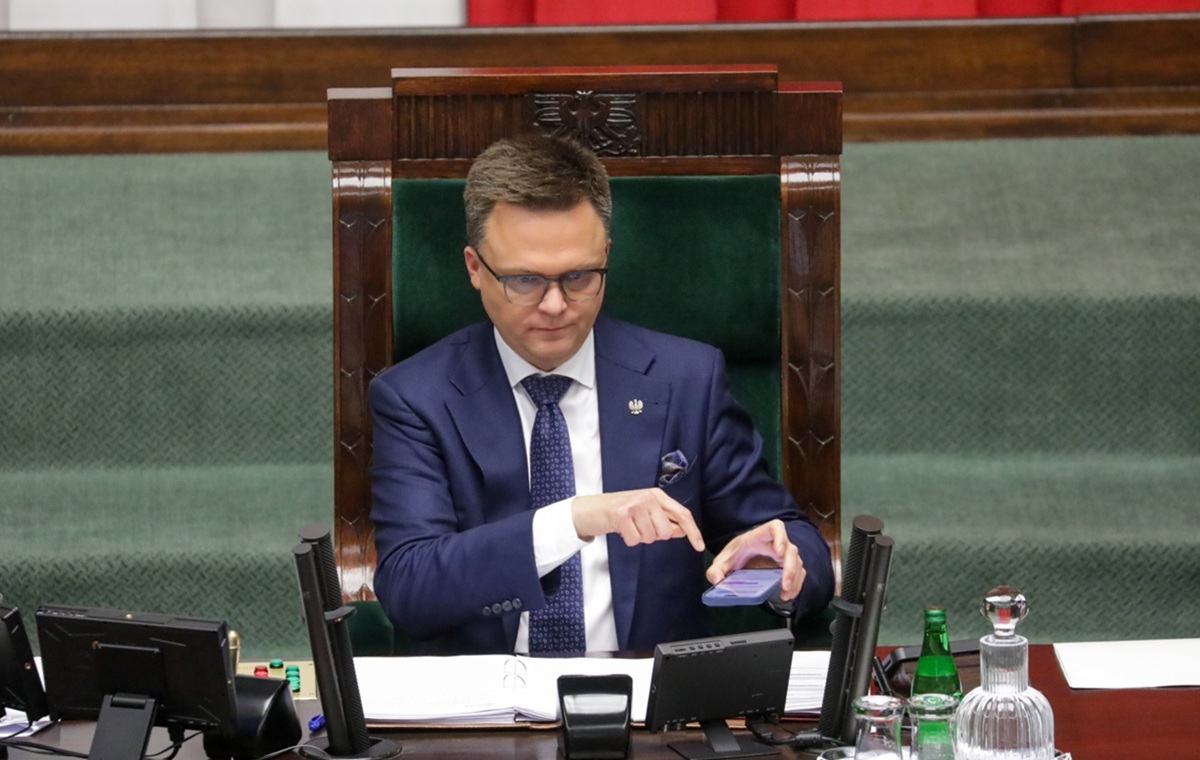 The government reshuffle is being prolonged due to... Hołownia&#39;s vacation?