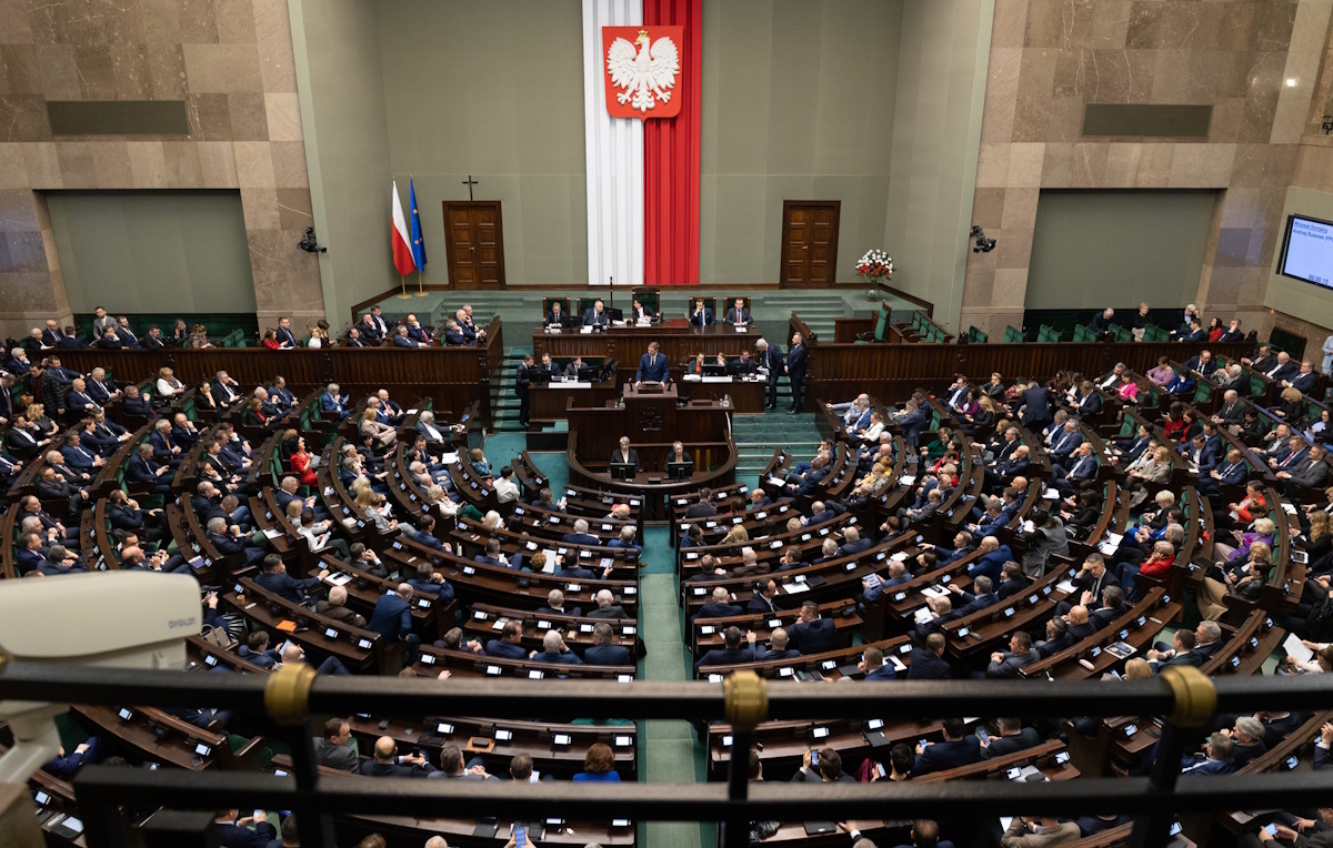 SONDAŻ. Polska 2050 pod progiem. Fatalny wynik PSL!
