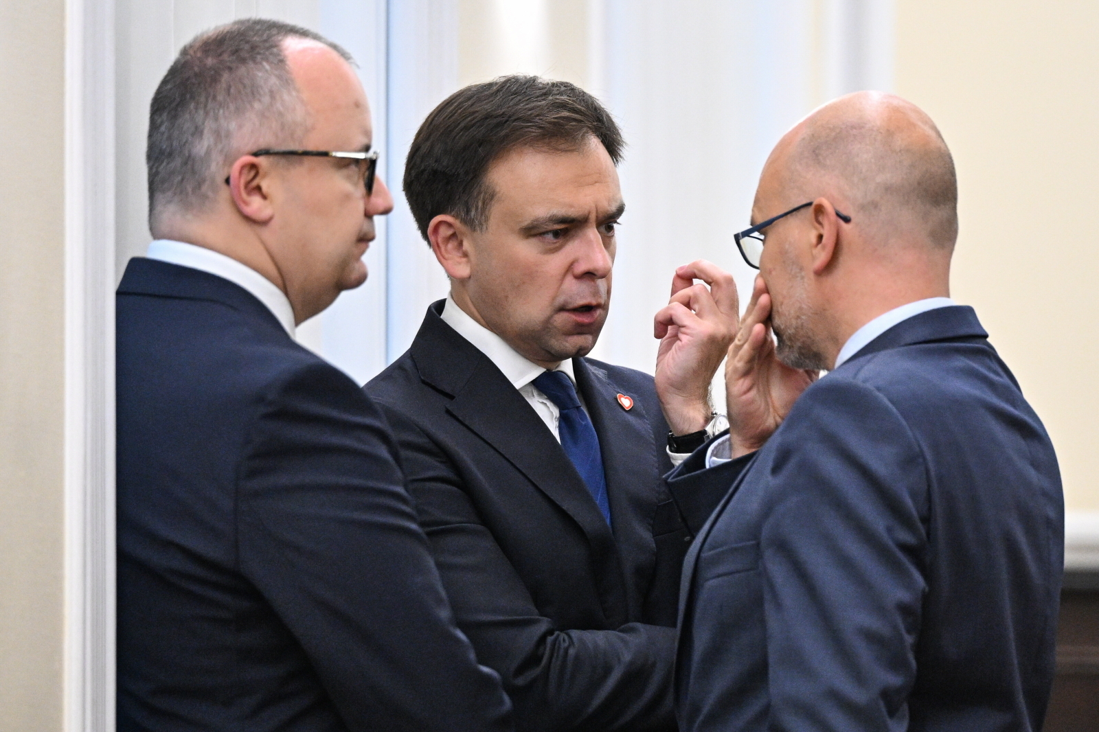 W połowie roku już 120 mld zł deficytu i brak dochodów!