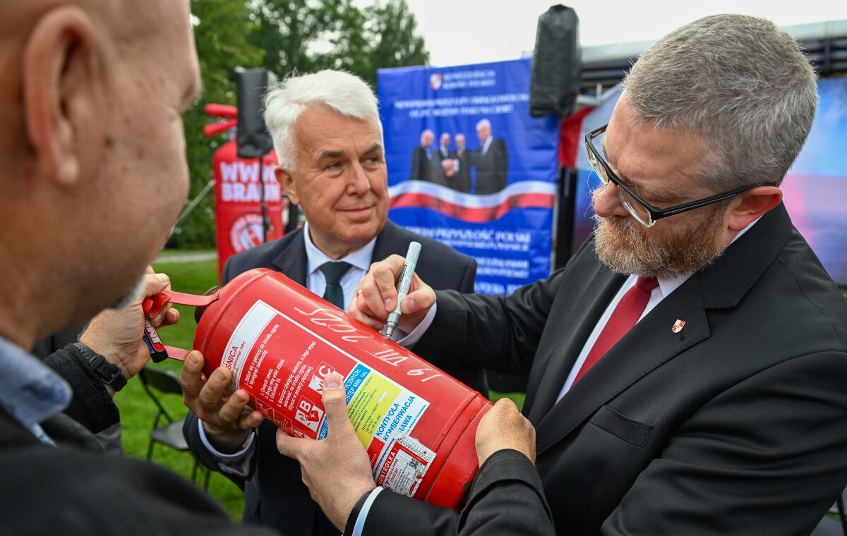 Prezes PiS o Braunie: Uderza w nasze elementarne interesy