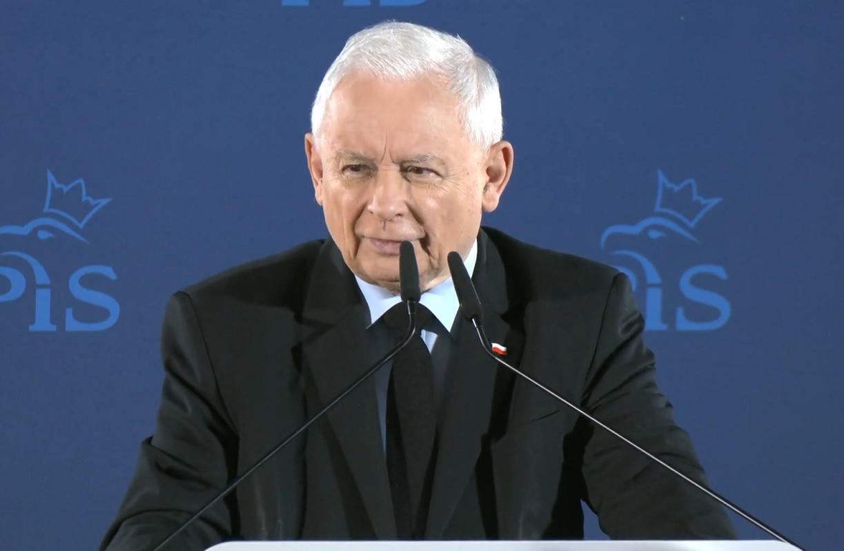 Prezes PiS: Obecność przed Sejmem 6.VIII jest bardzo ważna