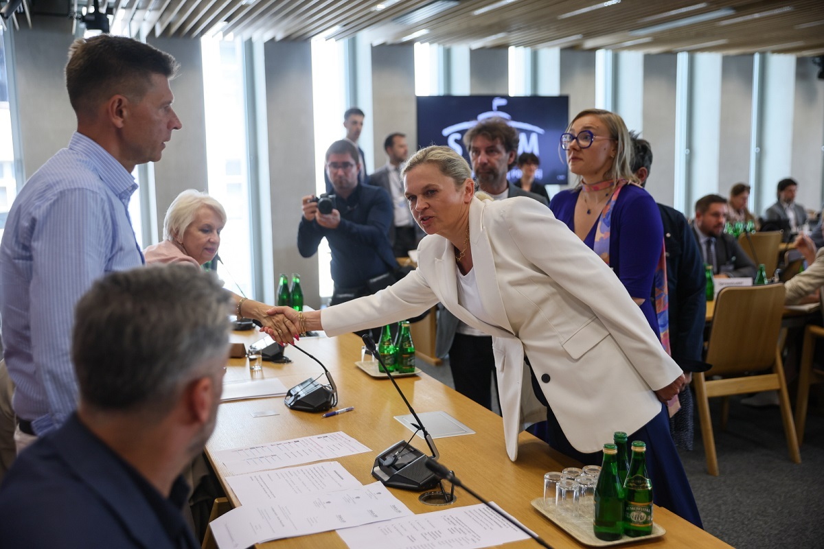 Sejmowe komisje poparły likwidację tzw. godzin czarnkowych