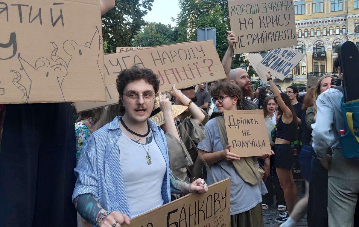 Zełenski po protestach: Ważne jest, co mówi społeczeństwo