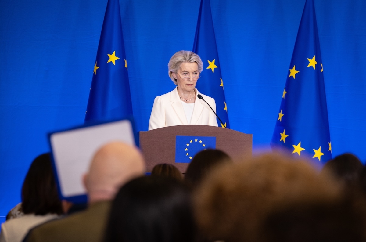 Chińczycy zlekceważyli von der Leyen. Wysłali po nią autobus