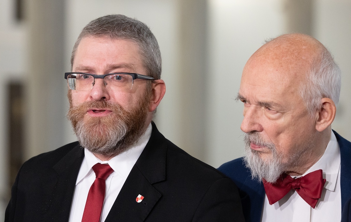 Korwin-Mikke chce wystartować do Sejmu z list partii Brauna