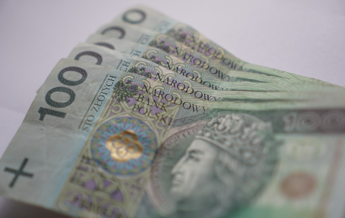 „Artyleryjski ostrzał” programów społecznych, w tym 800 plus