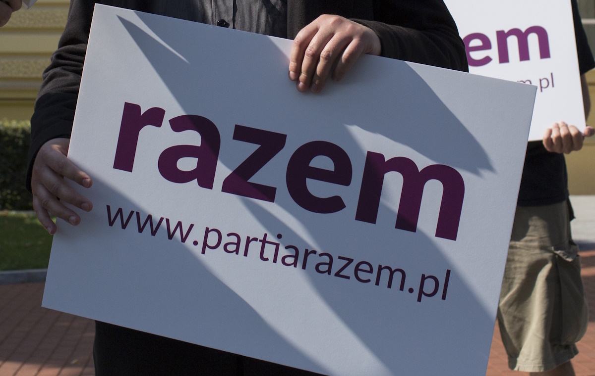 Partia Razem chce waloryzacji 800+ i wyprawki szkolnej 300+!