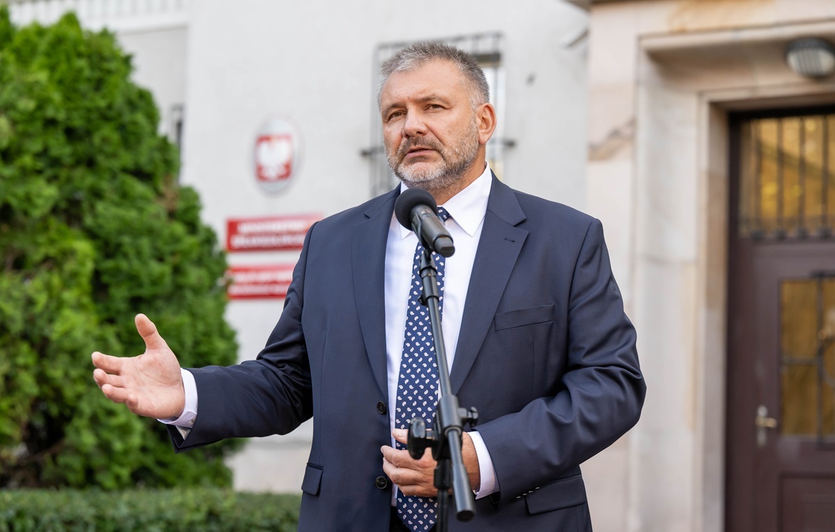 Журек угрожает, что ПиС хочет авторитарного государства