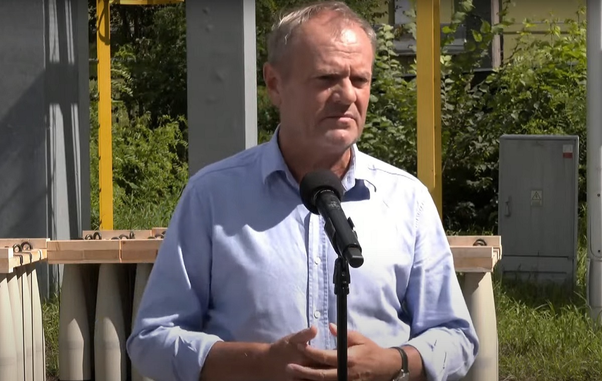 Tusk grozi Pełczyńskiej-Nałęcz dymisją ws. afery KPO!