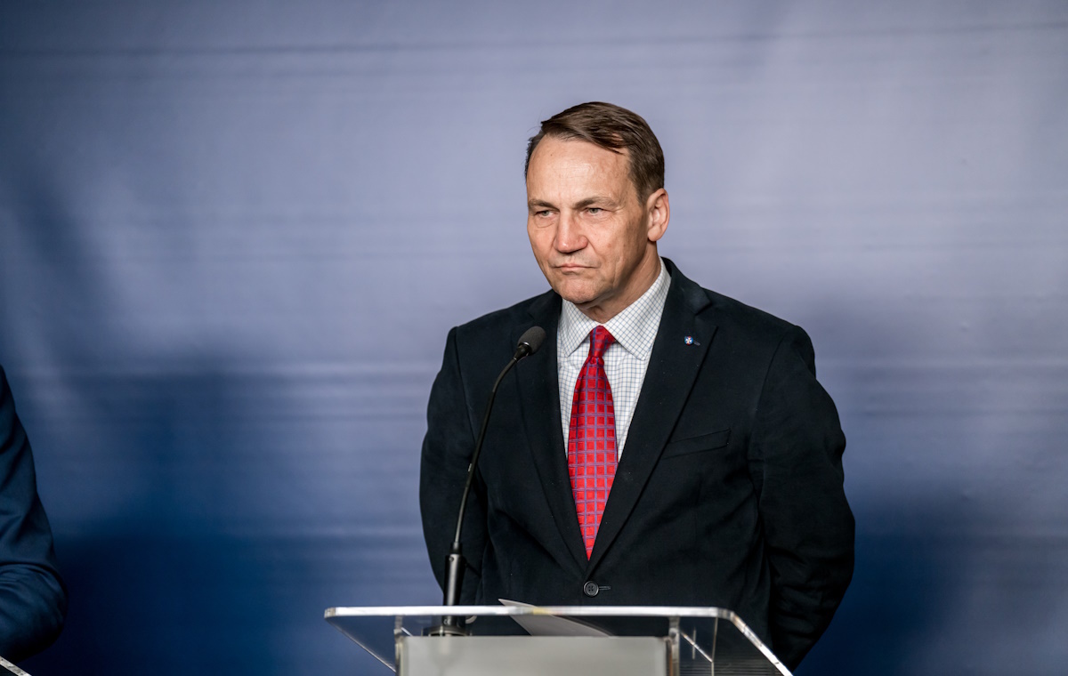 Sikorski będzie uczestniczył w spotkaniu "koalicji chętnych"