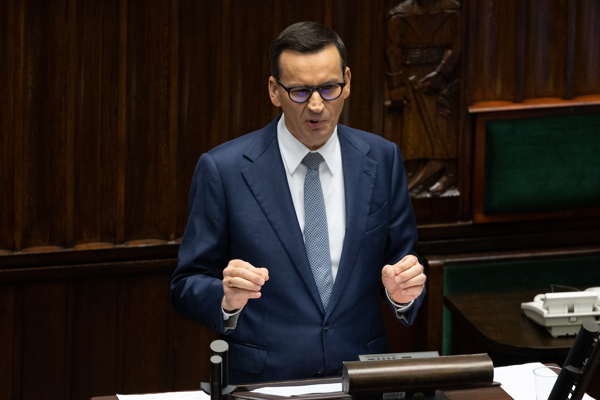 Morawiecki: Rządzący pchają nas na skraj fiskalnej przepaści