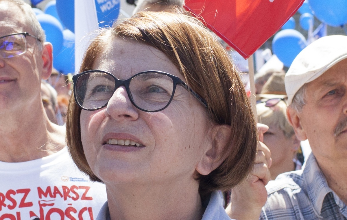 Pitera uderza w rząd: Mało ich obchodzi interes Polski