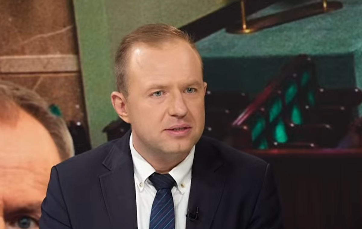 Kurzejewski: Ppłk. Maksjan nie powinien nosić munduru WP