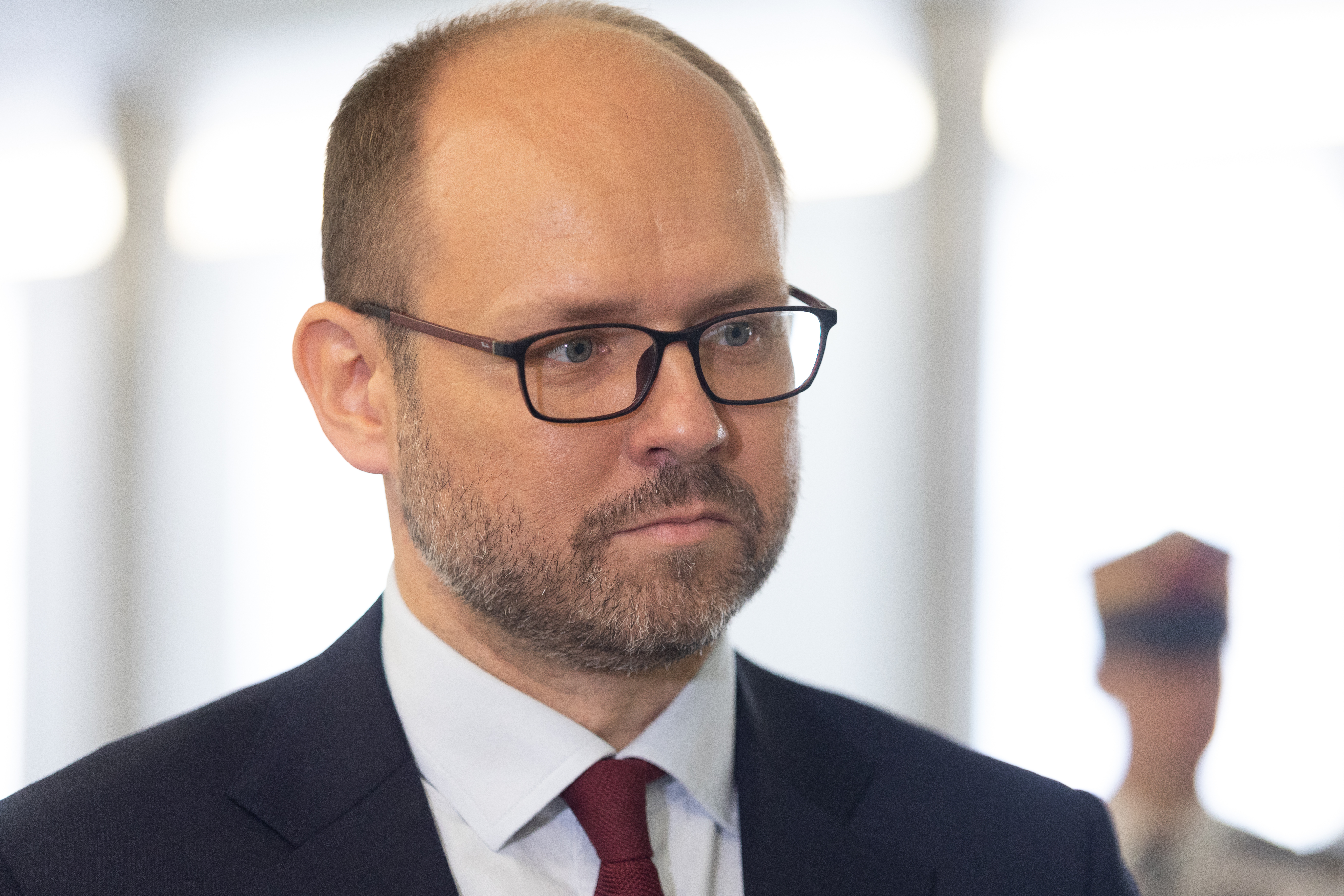MSZ narzeka na kontakt z KPRP. Przydacz odpowiada na zarzuty