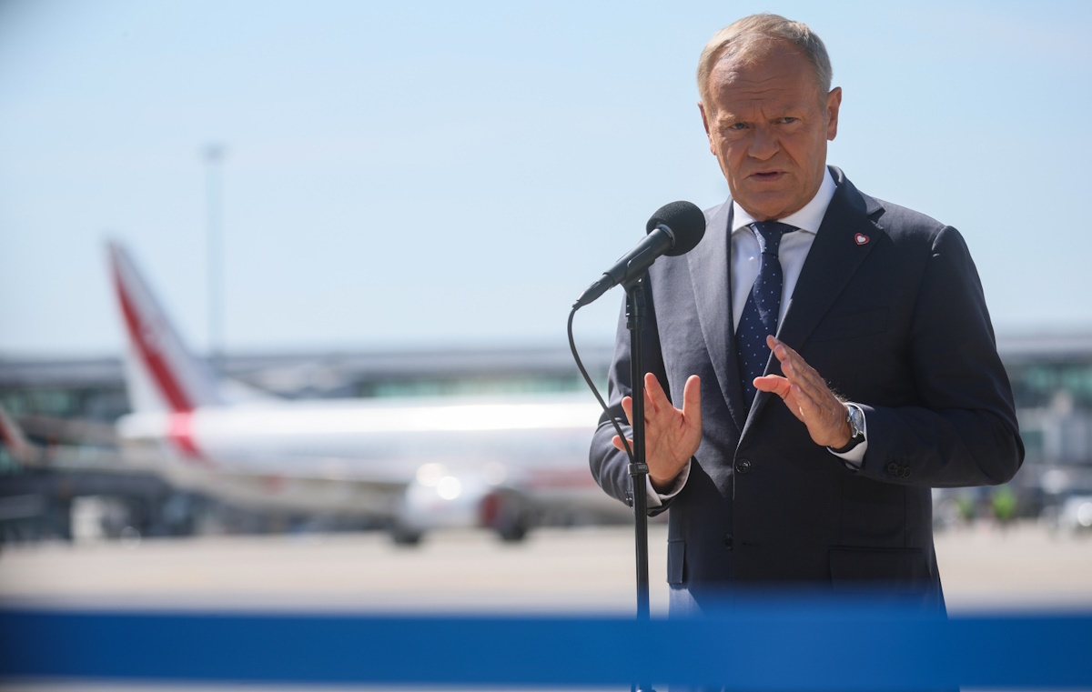 Tusk: Niezależnie od weta zwiększymy moc wiatraków