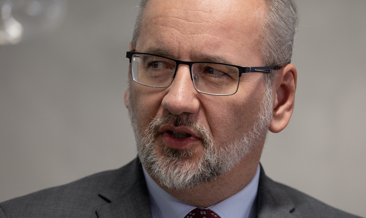 TYLKO U NAS. Kwiecień: Niedzielski ofiarą nagonki