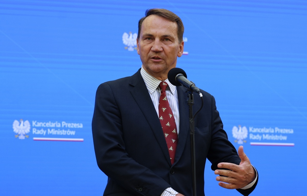 Mocne spięcie! Szijjarto uderzył w Sikorskiego wiadomości,aktualności,wPolityce.pl Mocne spięcie! Szijjarto uderzył w Sikorskiego