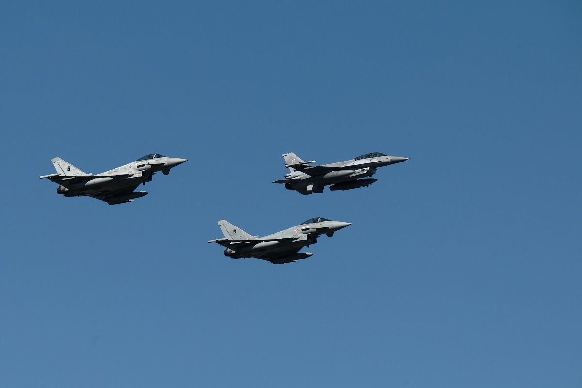 wiadomości,aktualności,wPolityce.pl Brytyjskie myśliwce nad polskim niebem. 