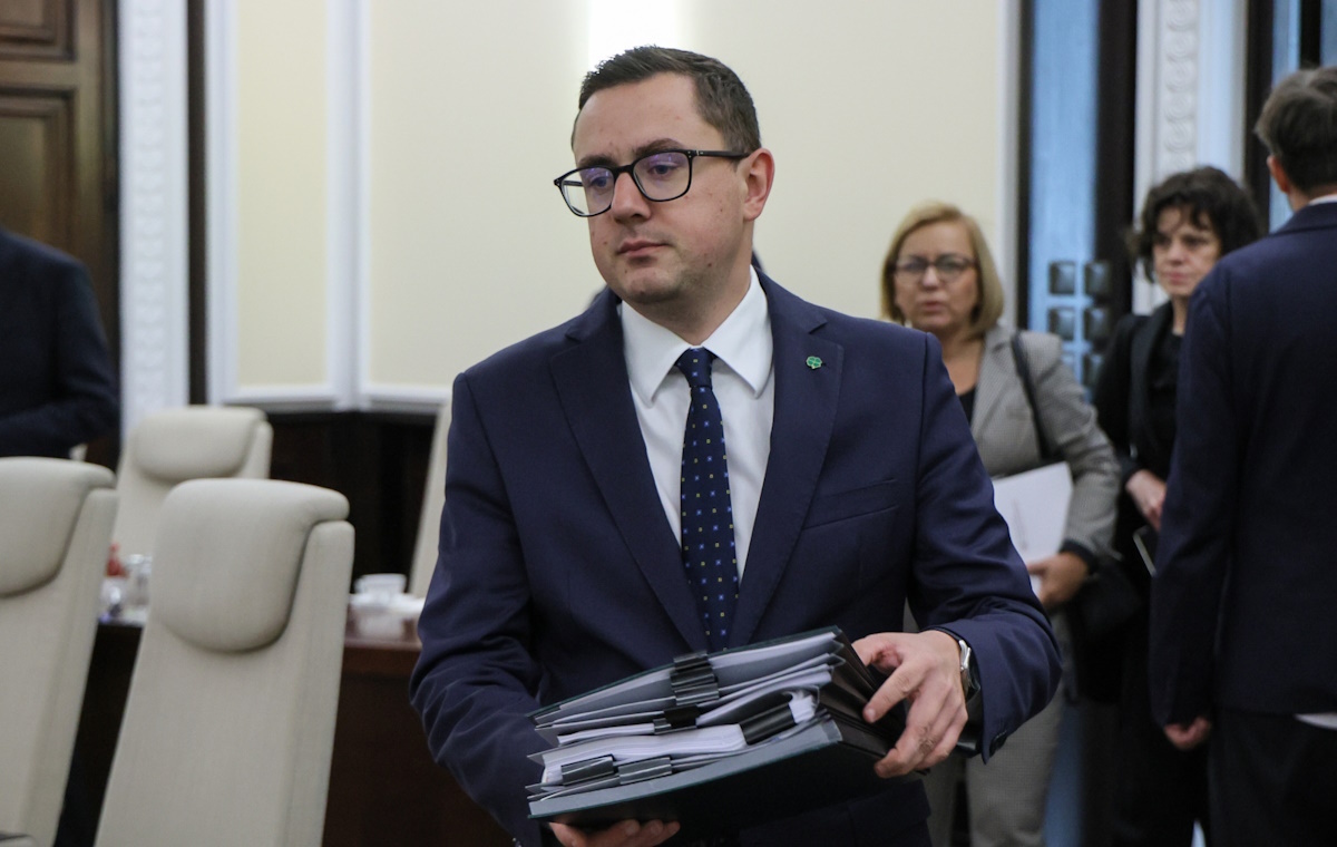 Nagłe zwinięcie resortu przemysłu. Ile kosztował budżet RP?