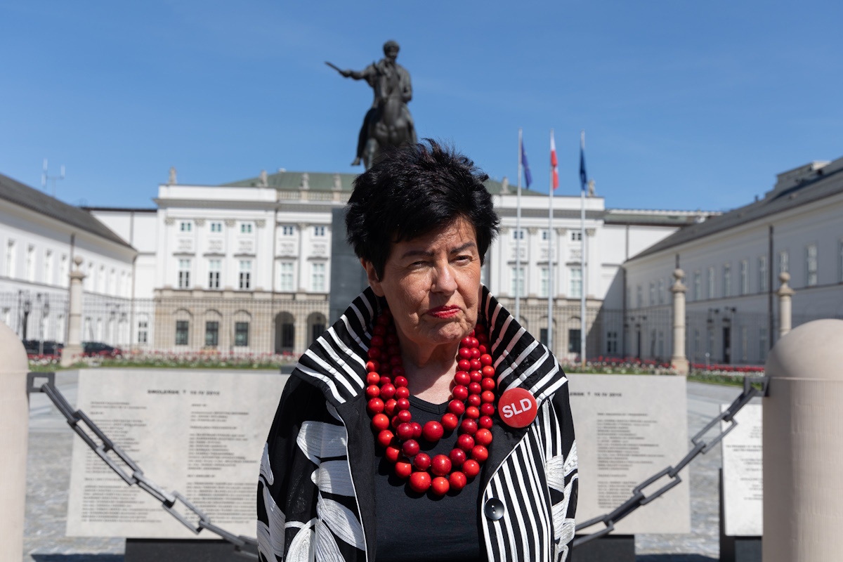 Senyszyn as the president   of the IPN? Jachira: A large  candidate