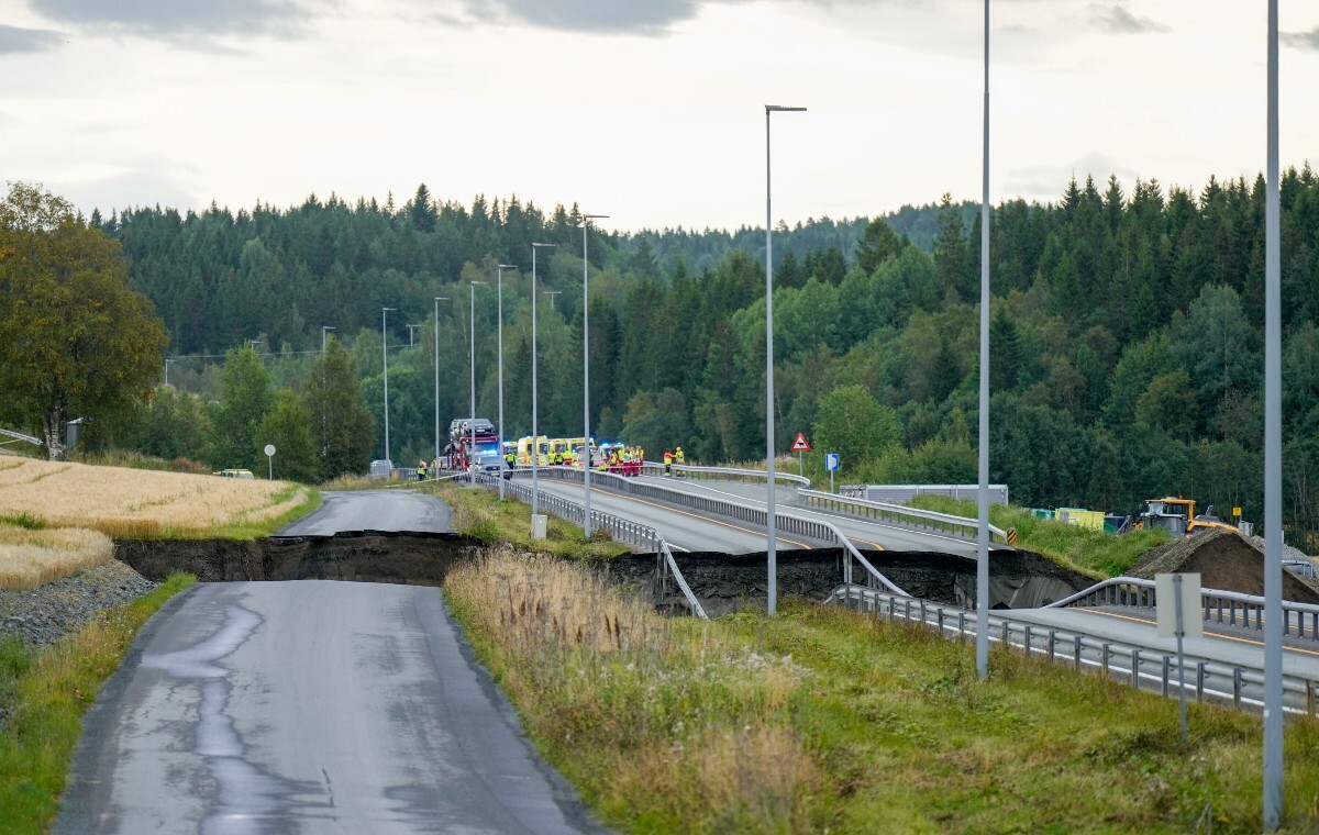 wiadomości,aktualności,wPolityce.pl Lawina w Norwegii! Auto zostało zepchnięte do fiordu