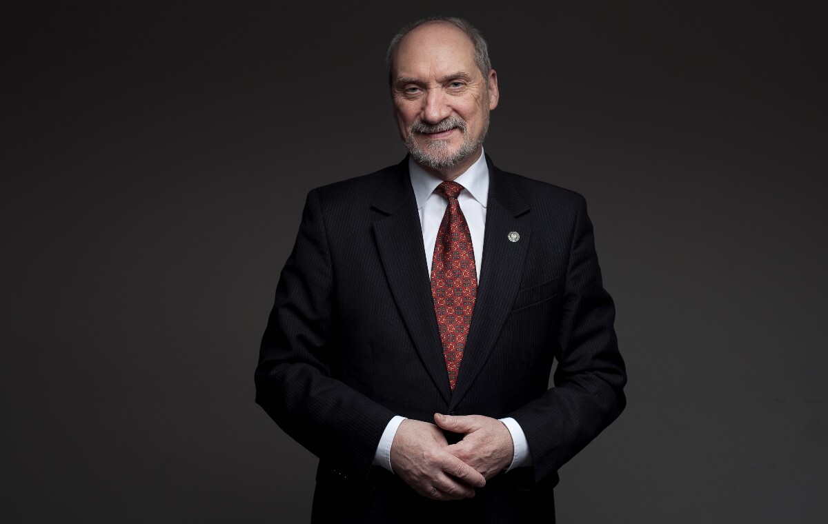 TYLKO U NAS. Macierewicz: To sytuacja podwójnie dramatyczna