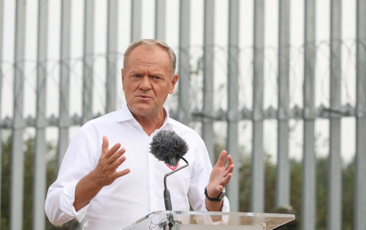 Tuskowi przypomniano, co mówił o granicy polsko-białoruskiej