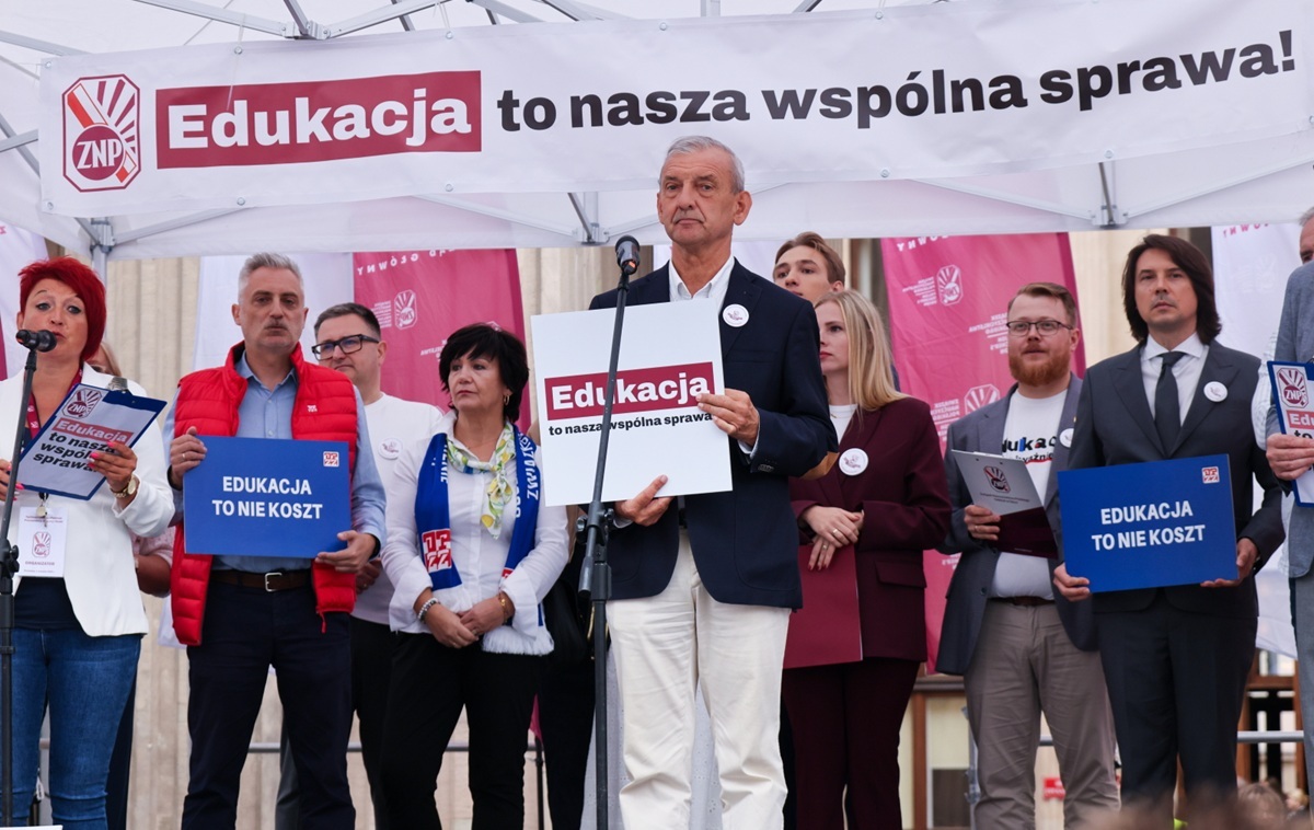 Nawet Broniarz i ZNP mają dość działań MEN