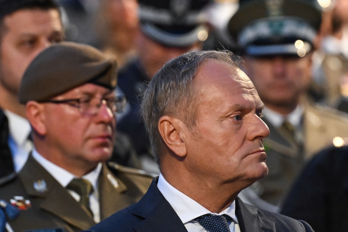 Dr Szturo: Kogo tak naprawdę reprezentuje Tusk?