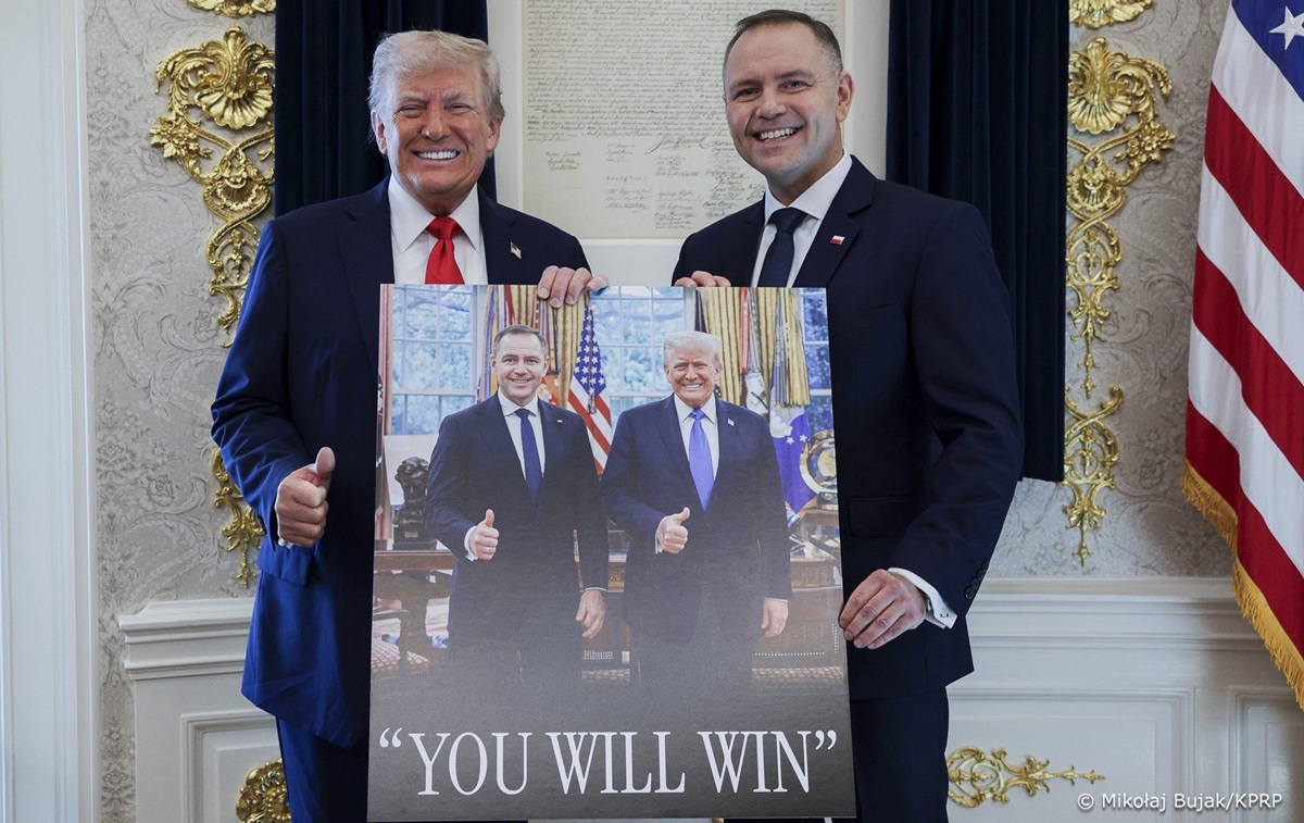 President Nawrocki received a gift from Trump