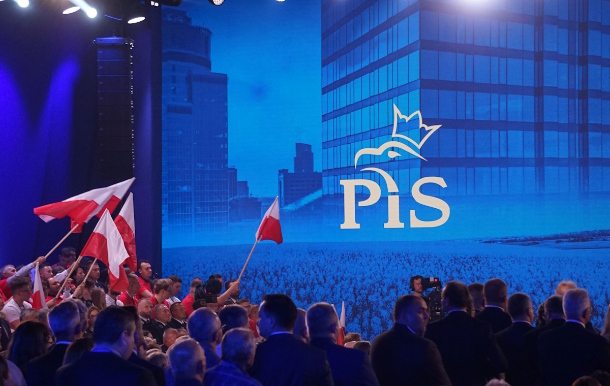 ПиС имеет наибольшую поддержку среди поляков. ОБЗОР