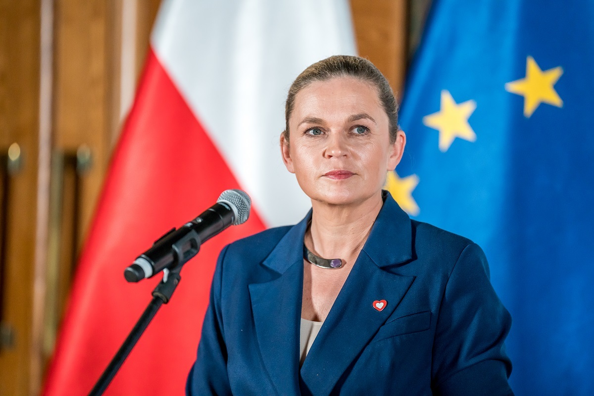 Nowacka odwraca kota ogonem ws. edukacji zdrowotnej