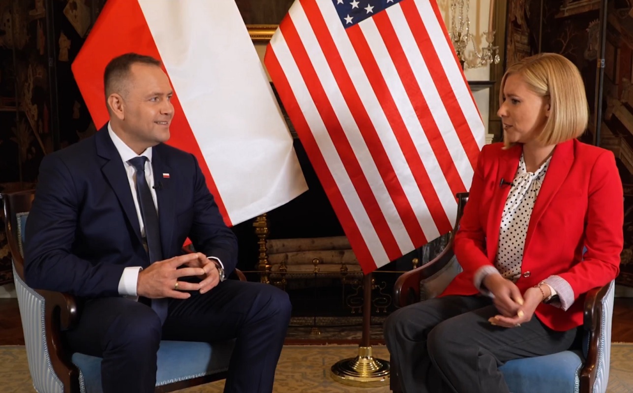 President: I am incapable  to handle the emotions of the abroad  Minister.