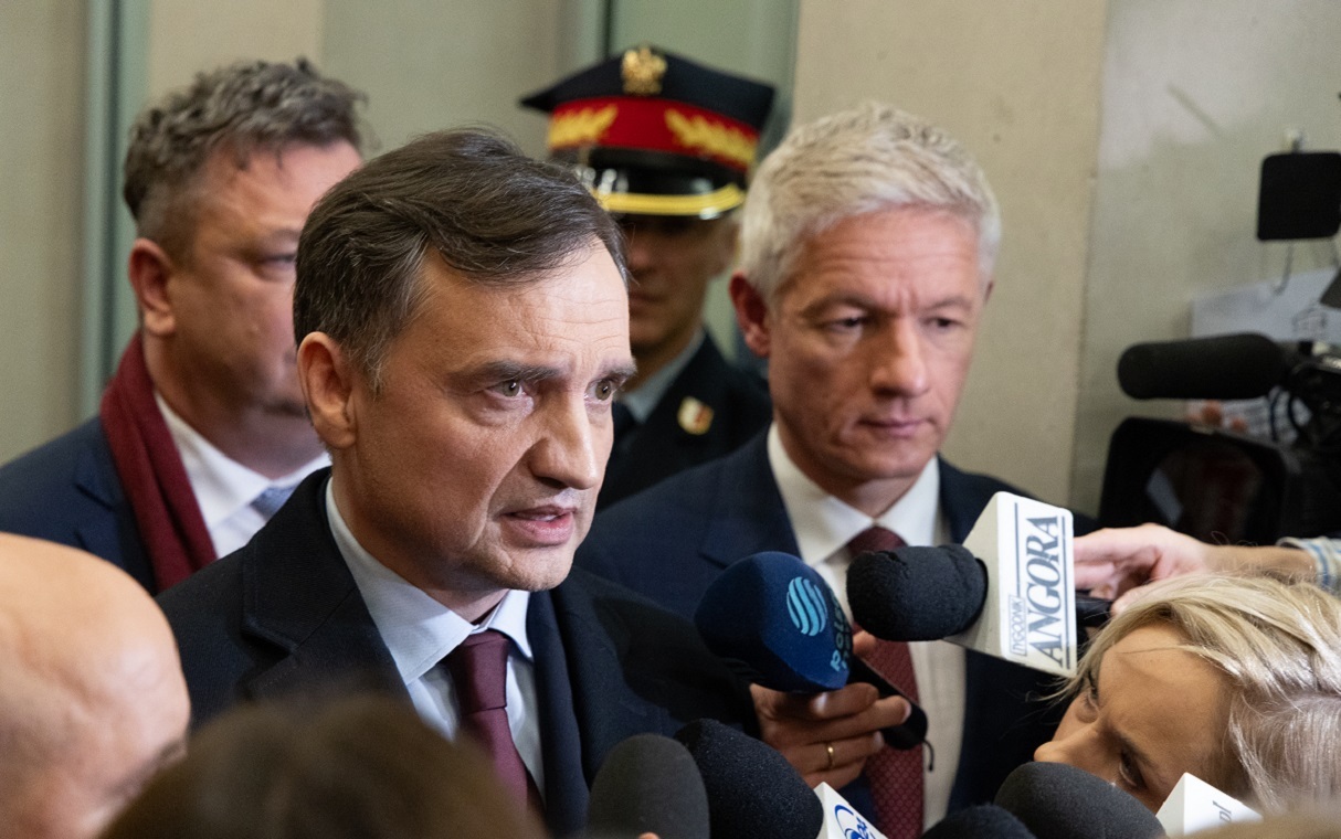 Sąd rozpatrzy wniosek. Chodzi o Ziobrę i komisję Pegasusa