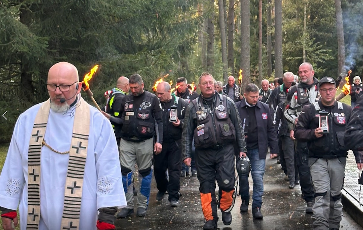 Mimo rosyjskich szykan II Rajd Ponar-Katyń dotarł do celu wiadomości,aktualności,wPolityce.pl Mimo rosyjskich szykan II Rajd Ponar-Katyń dotarł do celu