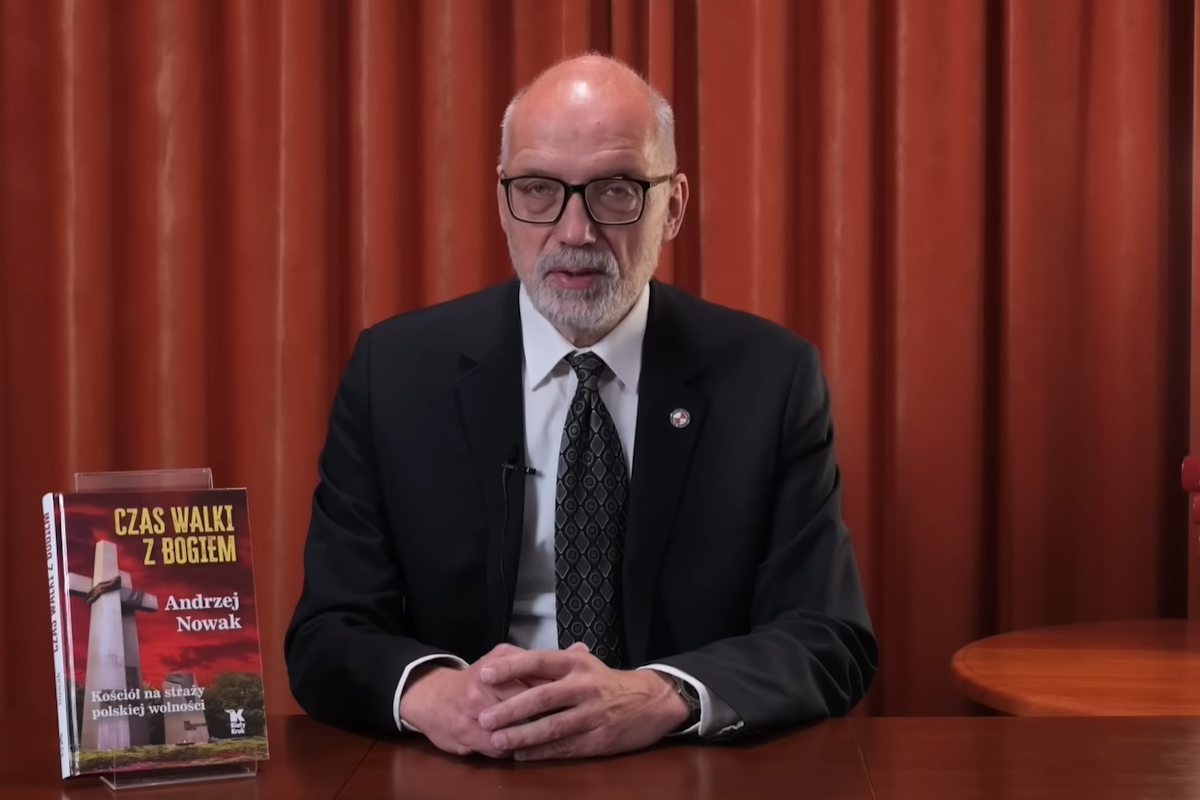 wiadomości,aktualności,wPolityce.pl „Czas walki z Bogiem” - nowa książka prof. Andrzeja Nowaka
