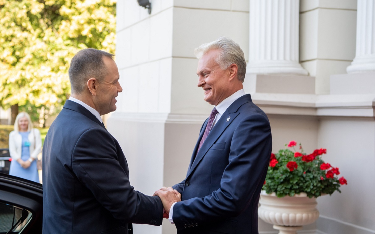 Prezydent Nawrocki spotkał się z przywódcą Litwy