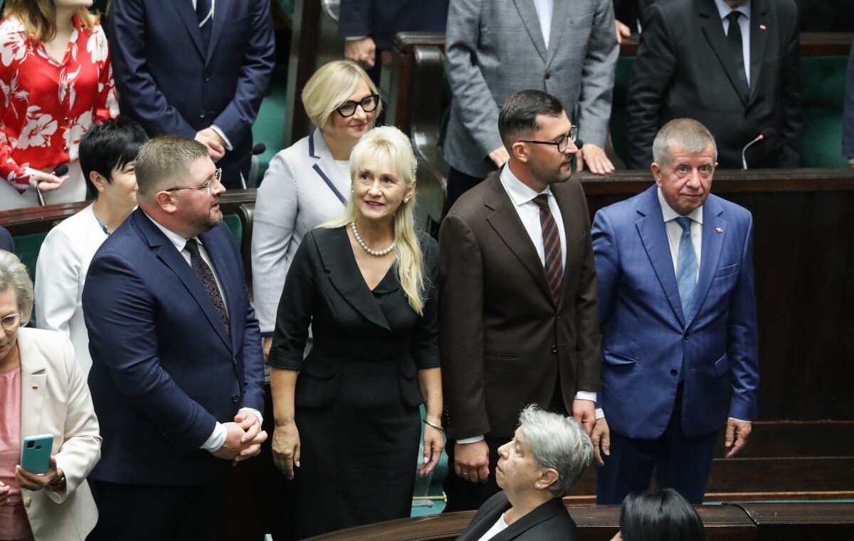Nowi posłowie PiS w Sejmie złożyli ślubowanie