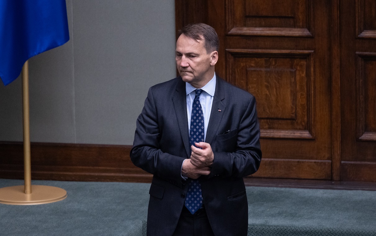 Sikorski: Musimy odpowiedzieć Rosji na każdym szczeblu