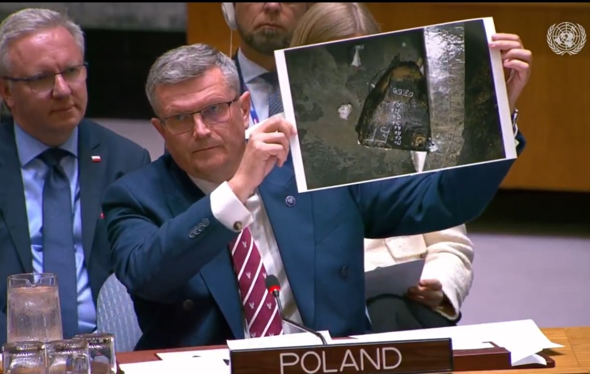 wiadomości,aktualności,wPolityce.pl Rada Bezpieczeństwa ONZ. Wiceminister pokazał zdjęcia dronów